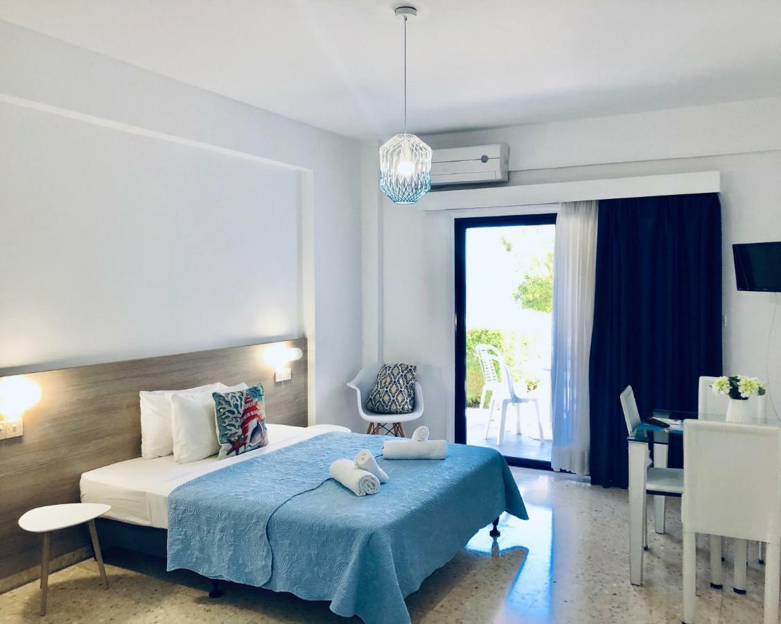 Governors Costas Apts